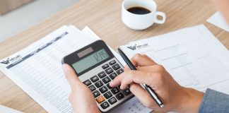 Nhân viên kế toán làm gì khi doanh nghiệp thuê dịch vụ kế toán bên ngoài?